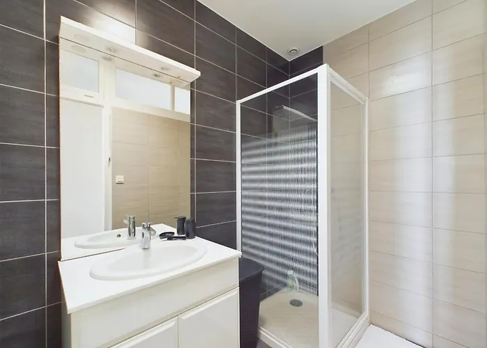 Holiday home A 2,7 Km De La Plage, Maison Au Calme Pour 6 *