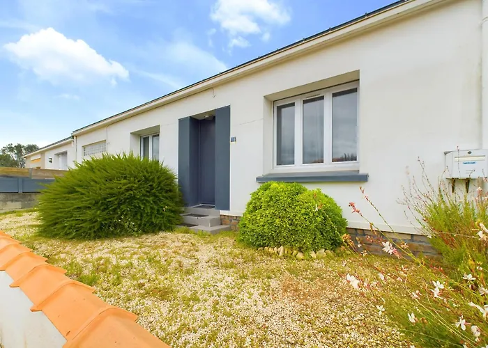 Holiday home A 2,7 Km De La Plage, Maison Au Calme Pour 6 Les Sables-d'Olonne