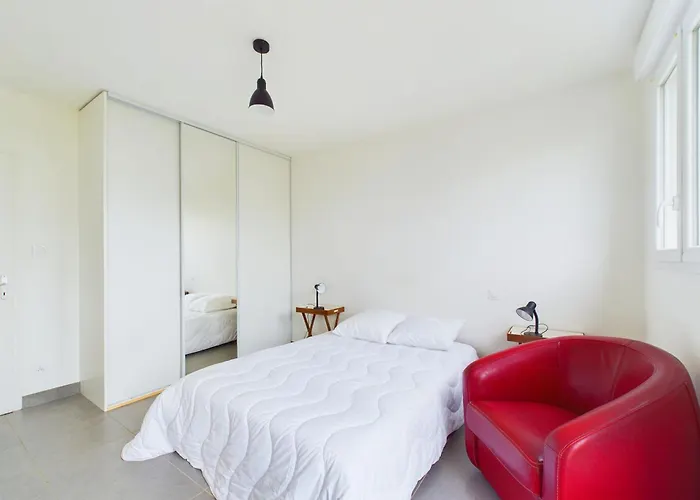 Holiday home A 2,7 Km De La Plage, Maison Au Calme Pour 6 Les Sables-d'Olonne